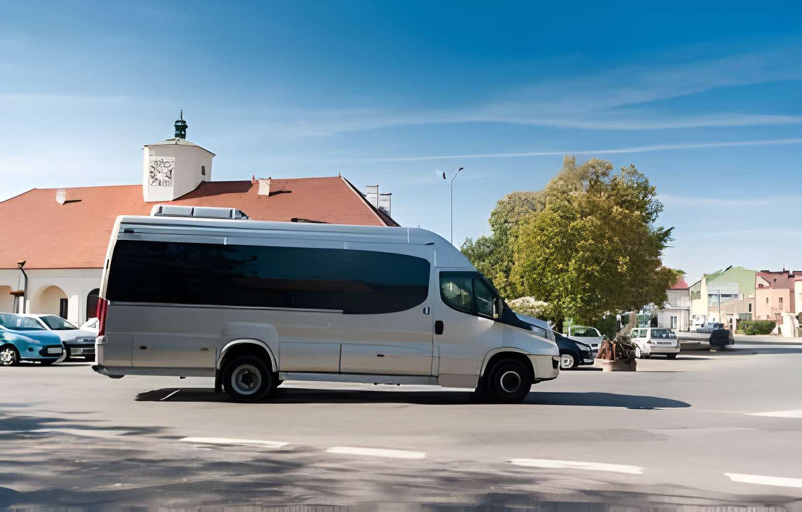 How to Minimize Air Pollution with Minibuses for Group Travel?